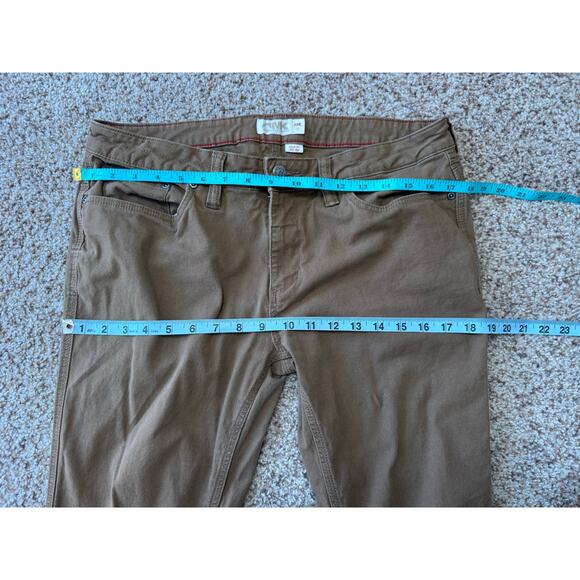 MK Jackson Hole Woman's Jeans/Pants size 10, Classic Fit, Mid rise; Tan/Brown - Picture 4 of 11